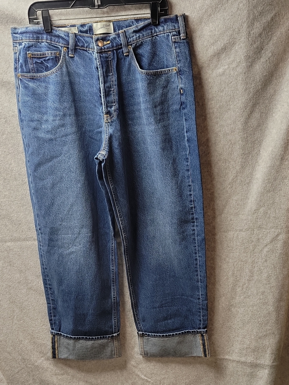Universal Threads Womens 90s Baggy Leg Jeans